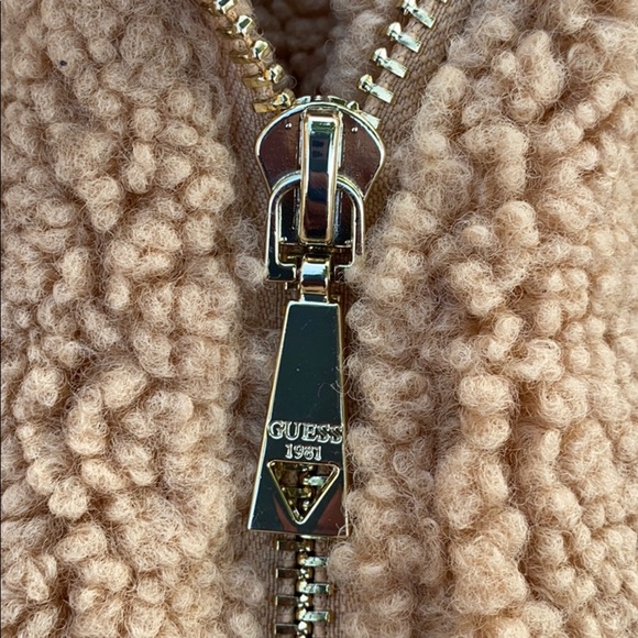 NEW GUESS Faux Fur Women's Jacket SZ M - Picture 7 of 9